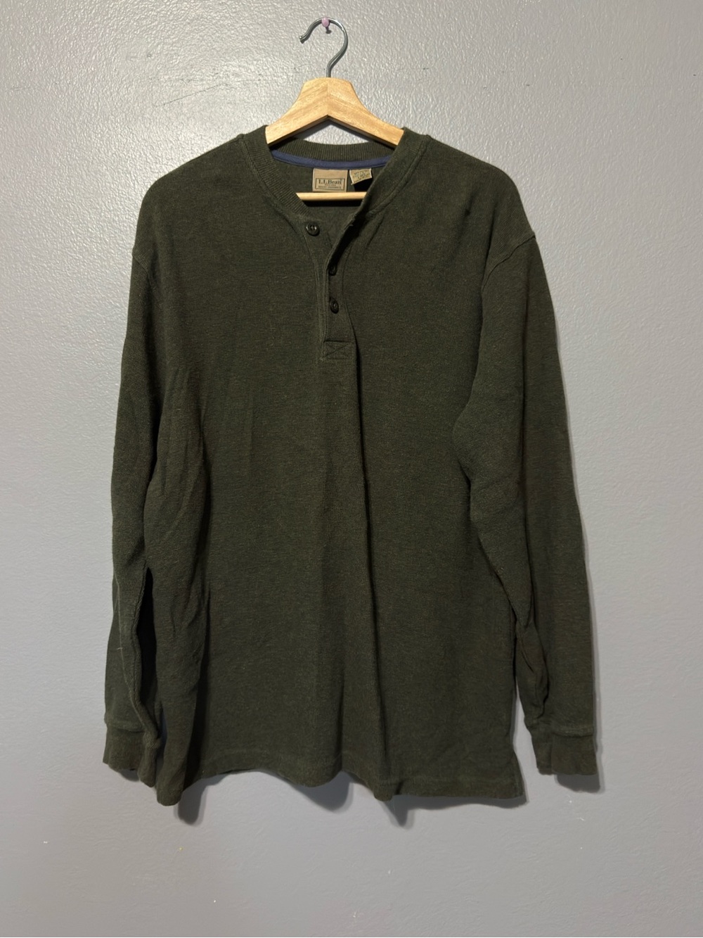 L.L. Bean Men's Long-Sleeve Mini-Waffle Henley Shirt – Olive Green, Size L-Reg